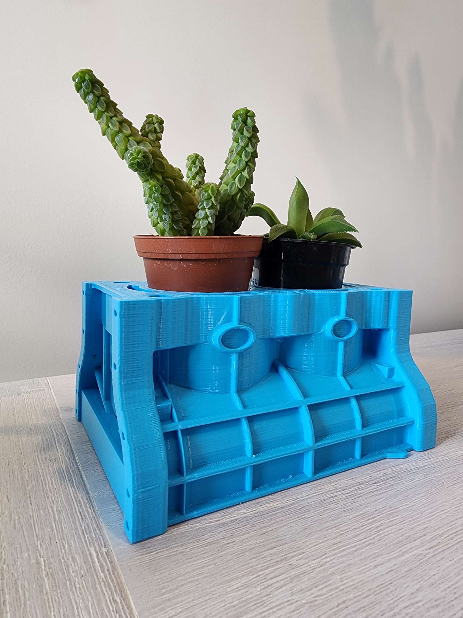 Engine Block Planter 3D models download Creality Cloud