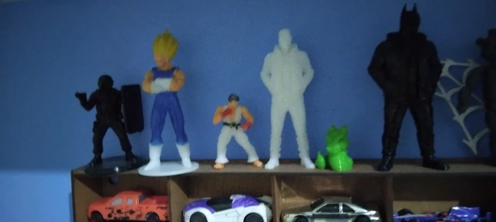 looney diorama-0