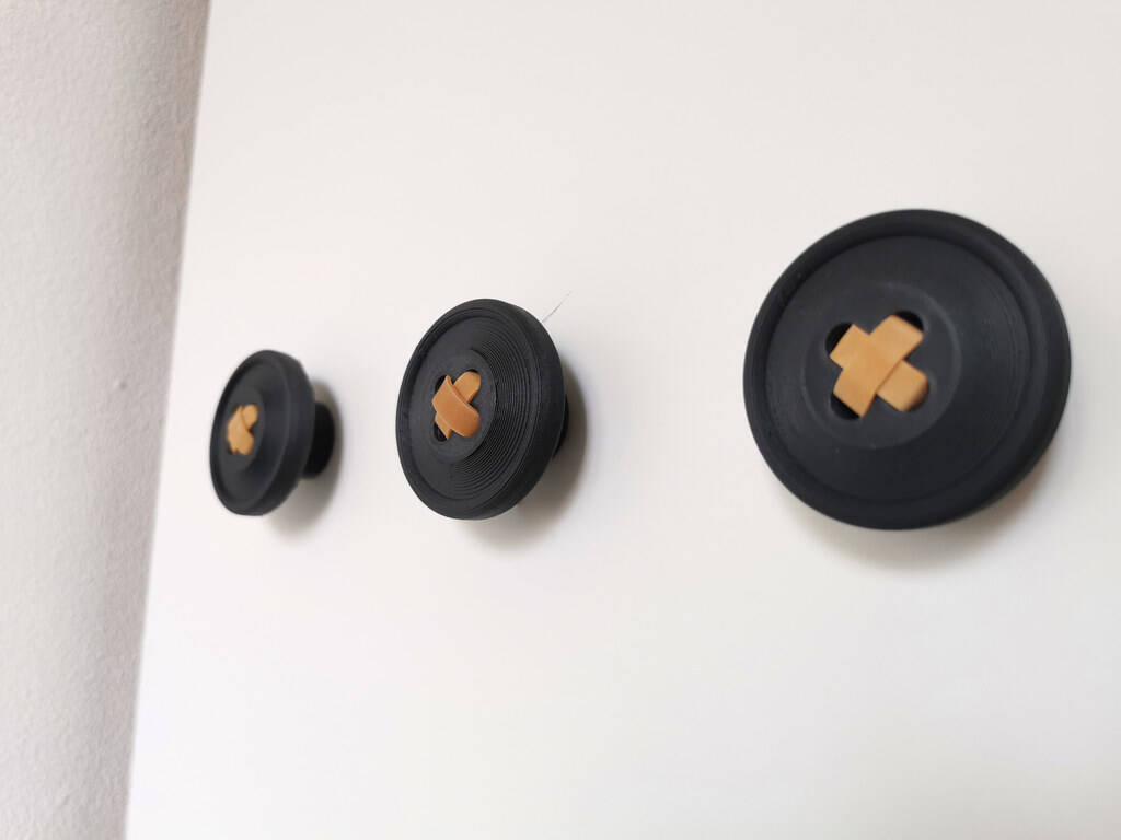 Button wall hook