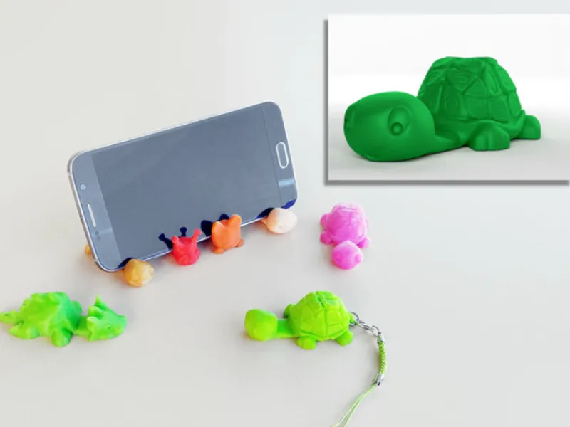 Tortoise Keychain / Smartphone Stand