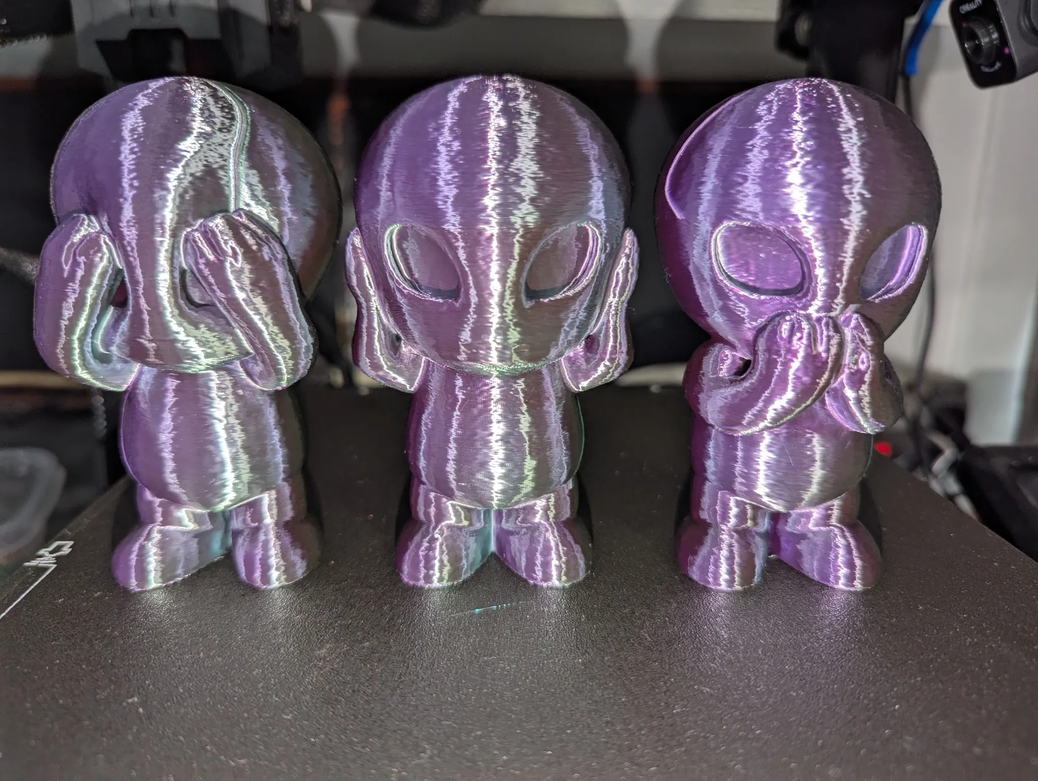 Three Wise Alien-0