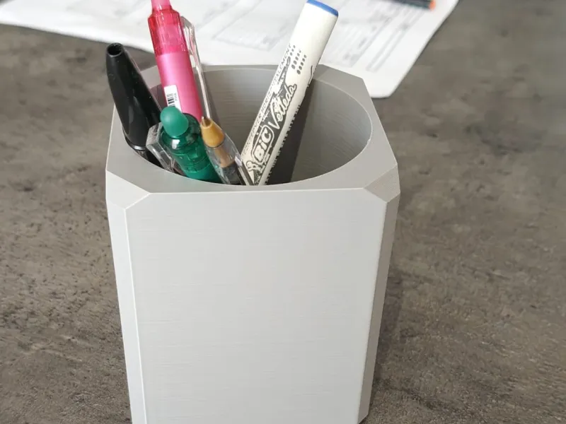 Pot à crayons / stylos