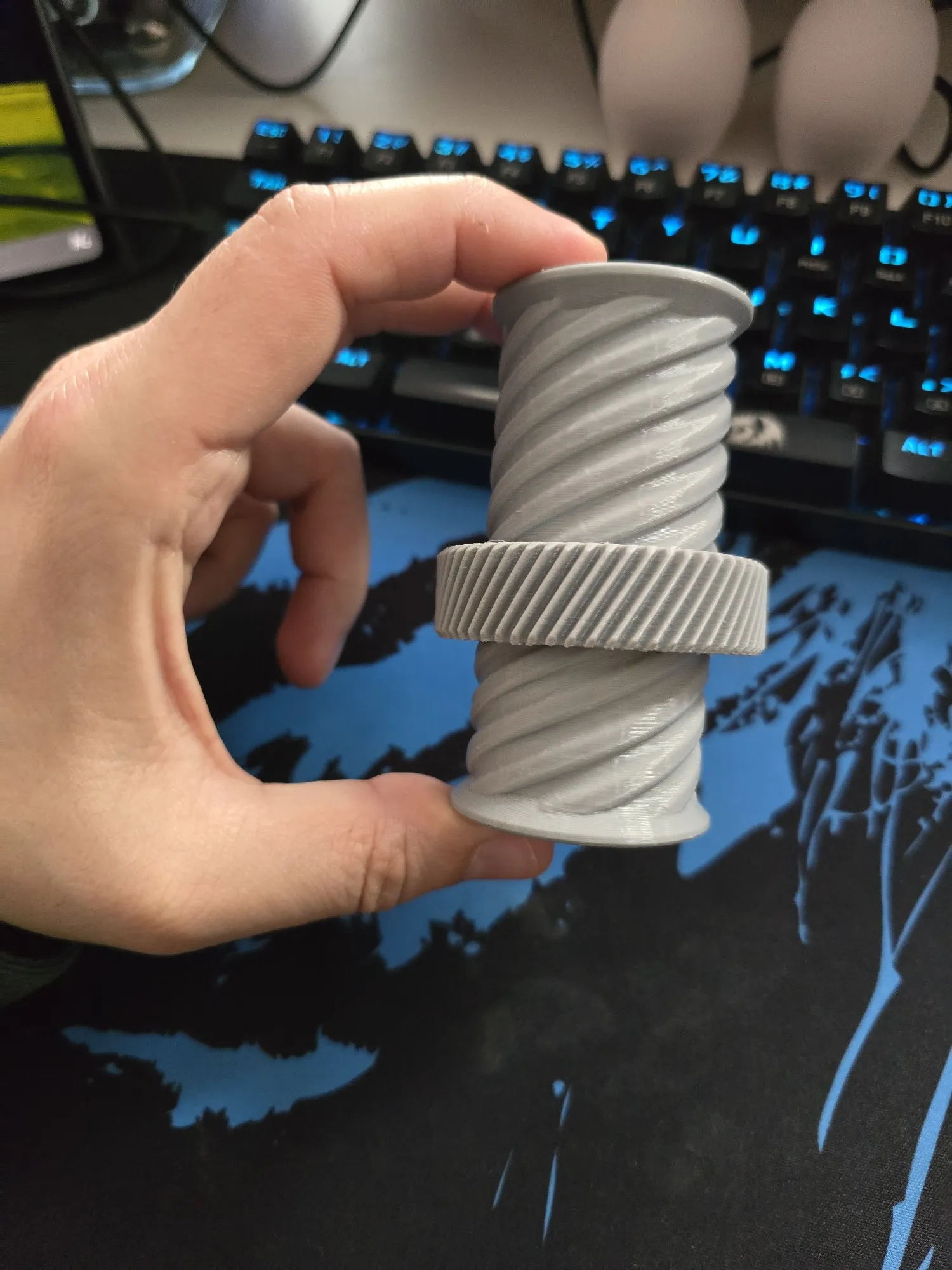 Fidget Screw-1