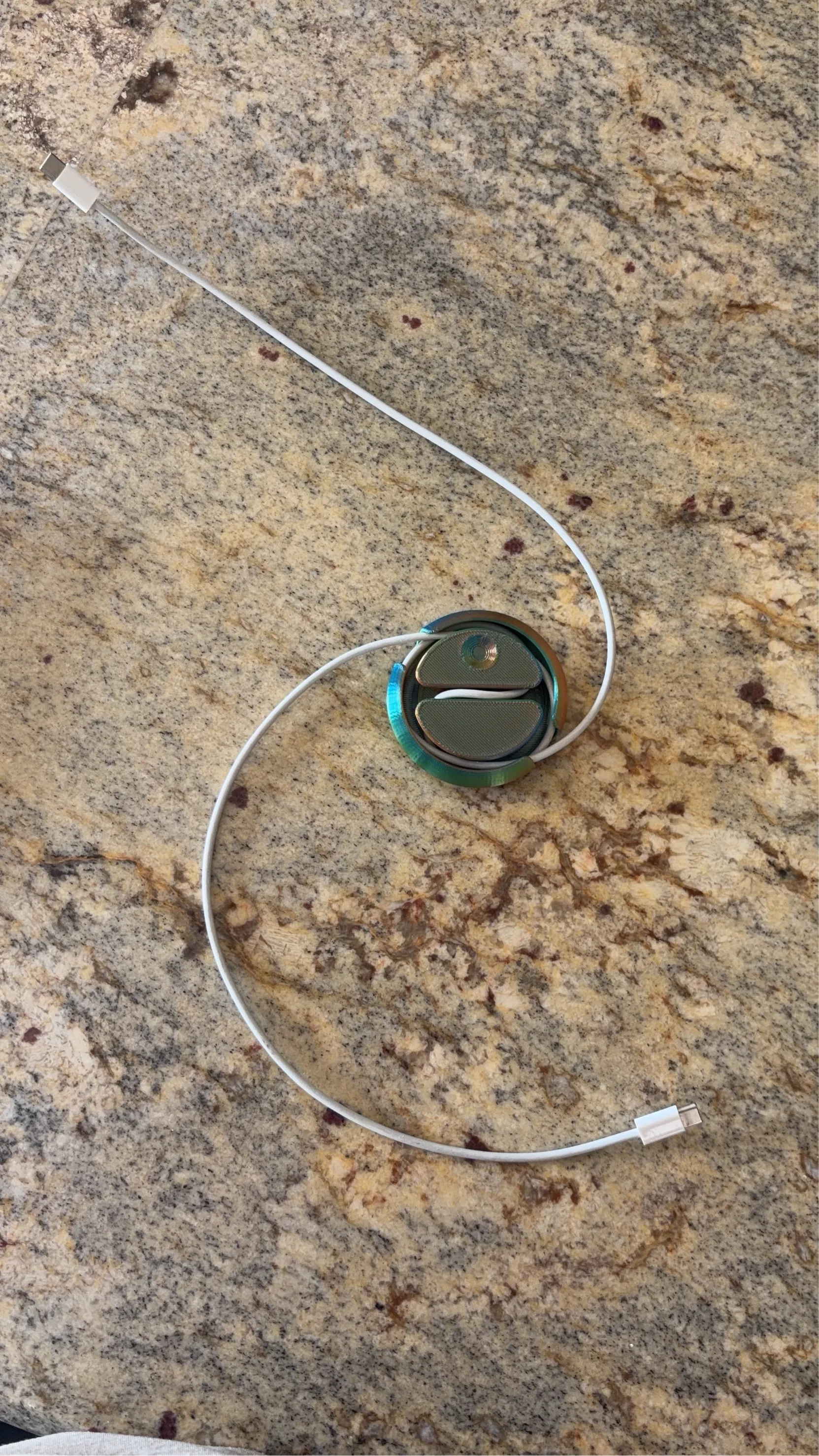 charging cable organizer-1