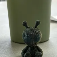Knitted Alien-2
