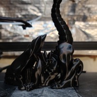 ALIEN QUEEN-2