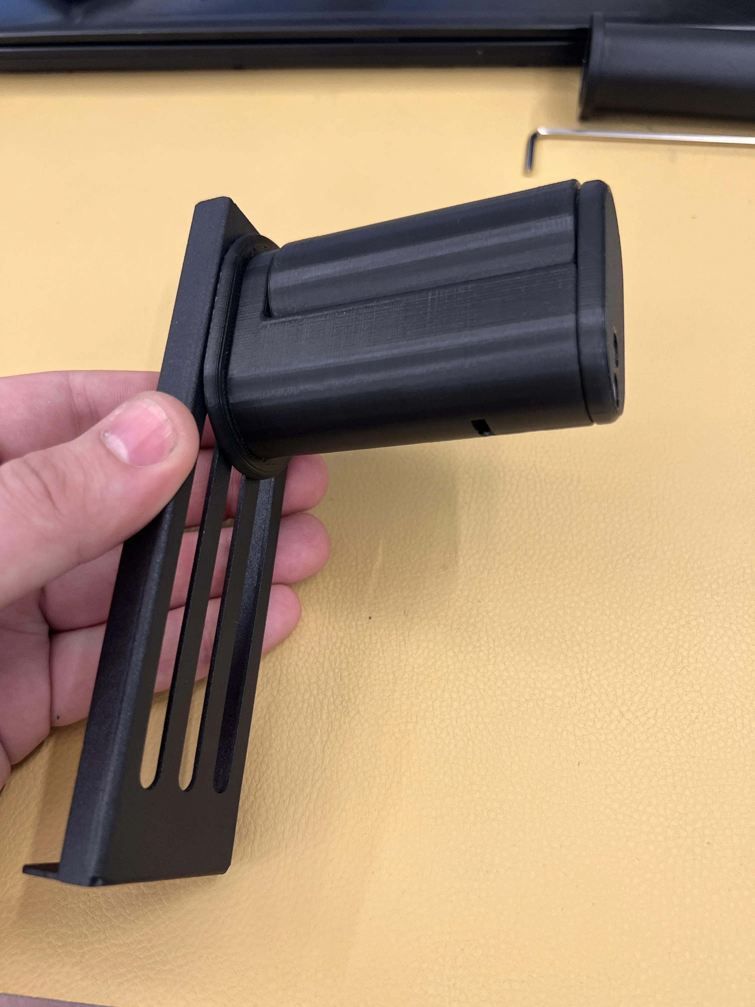 filament stand-8
