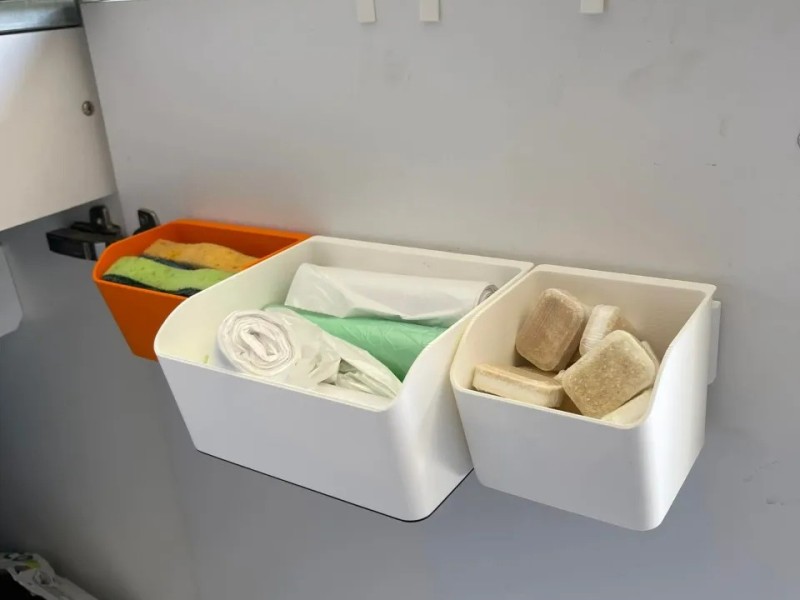Kitchen door organizer