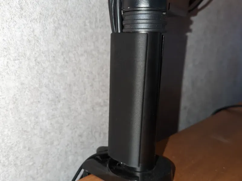 Cable management for a vesa monitor mount