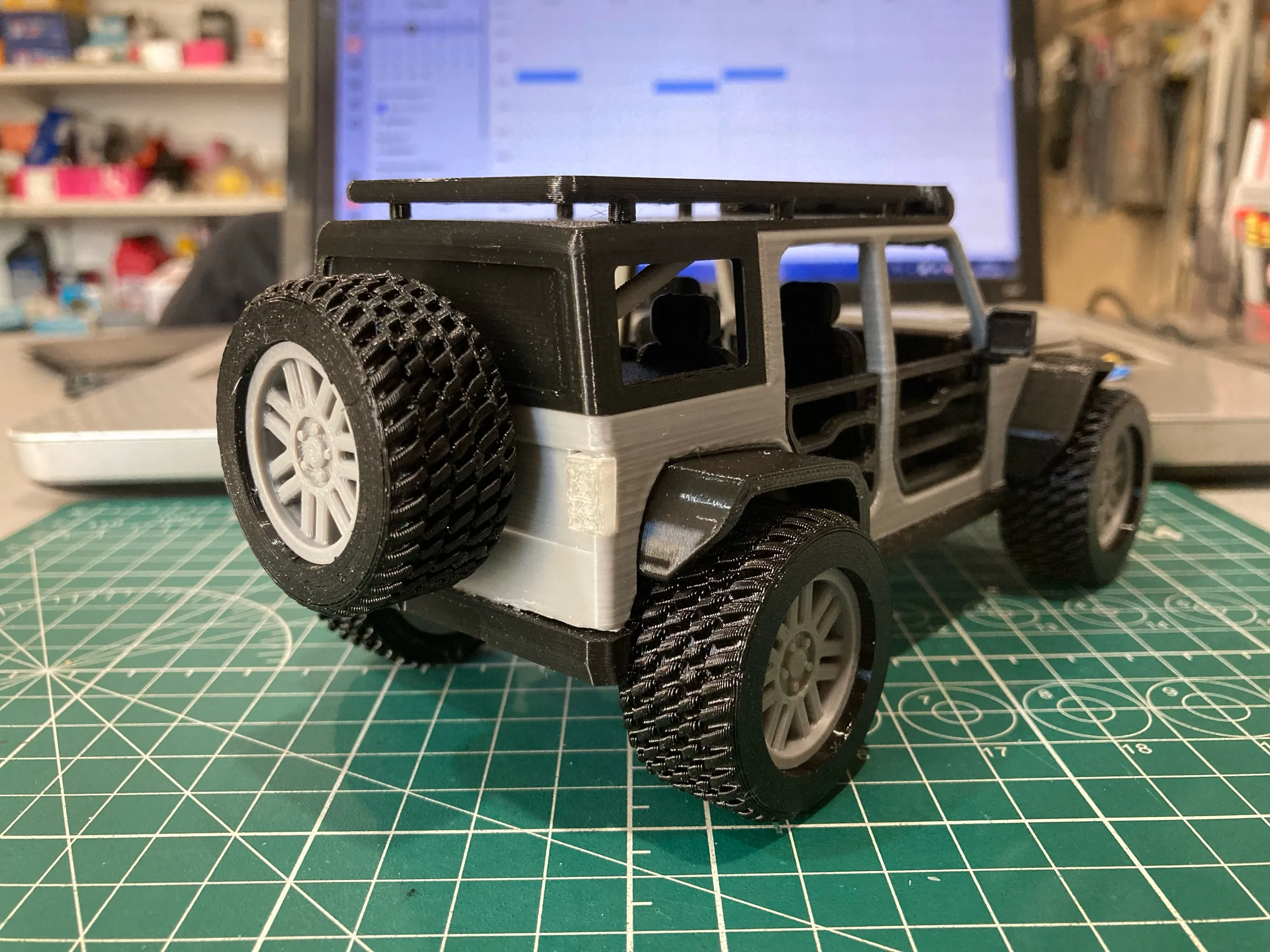 4-Door JEEP Wrangler with removable Hardtop-5