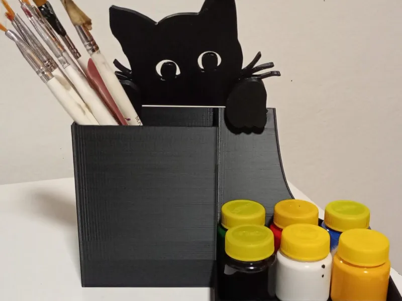 Porta tinta e pincel de gato