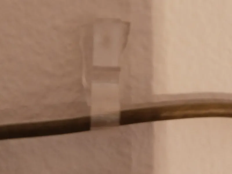 Halter für Kabel oder Pflanzen