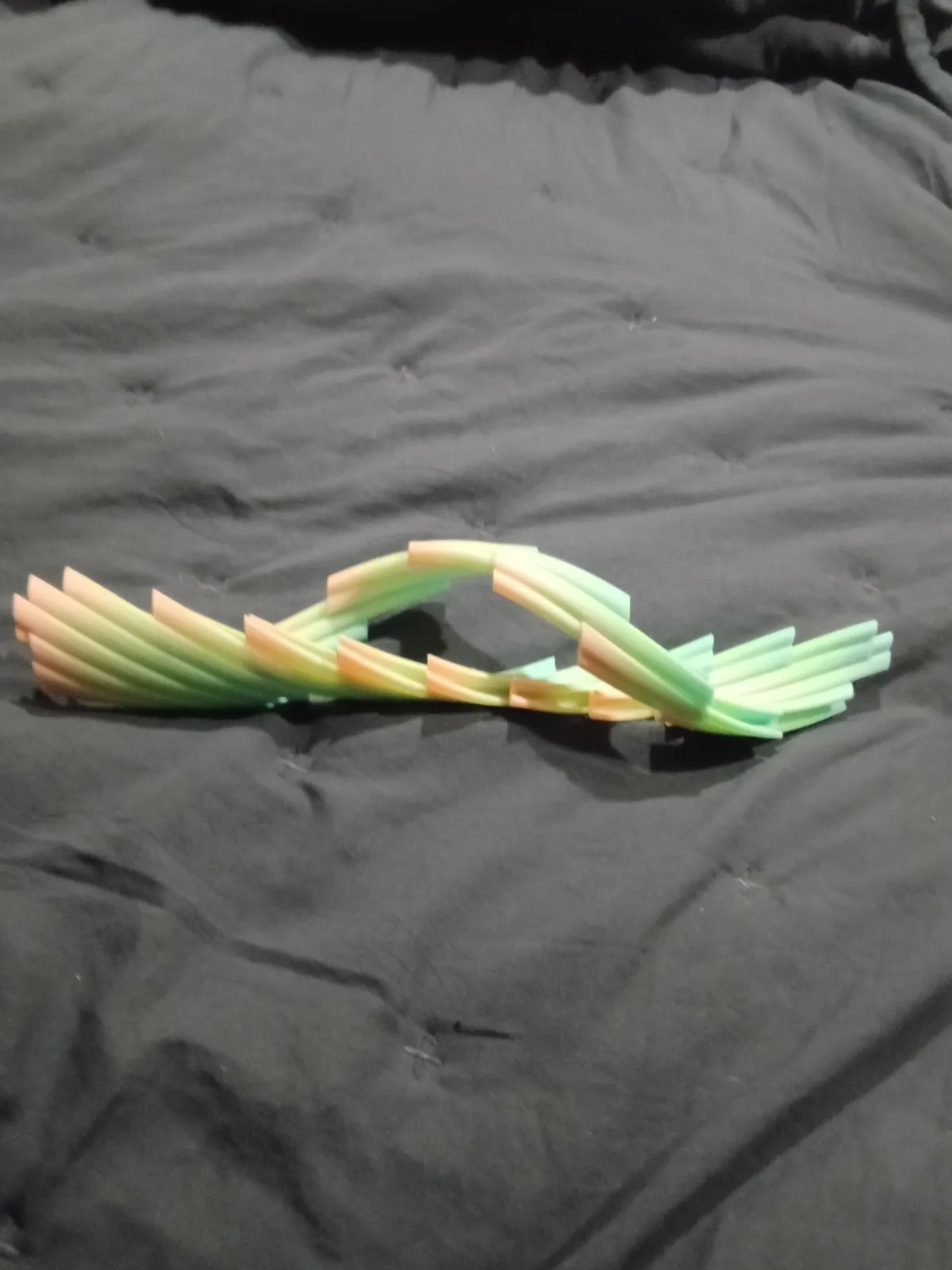 Twisty fidget-1