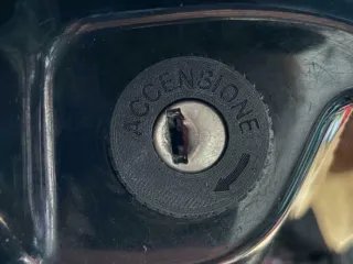 COUVERCLE D'ALLUMAGE POUR CLÉ DE SCOOTER