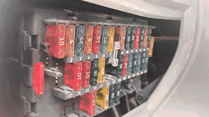 car fuse removal tool