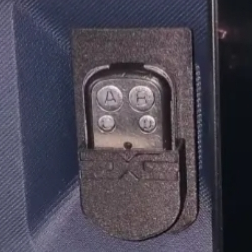 Porta telecomando universal per box con sistema youclip 