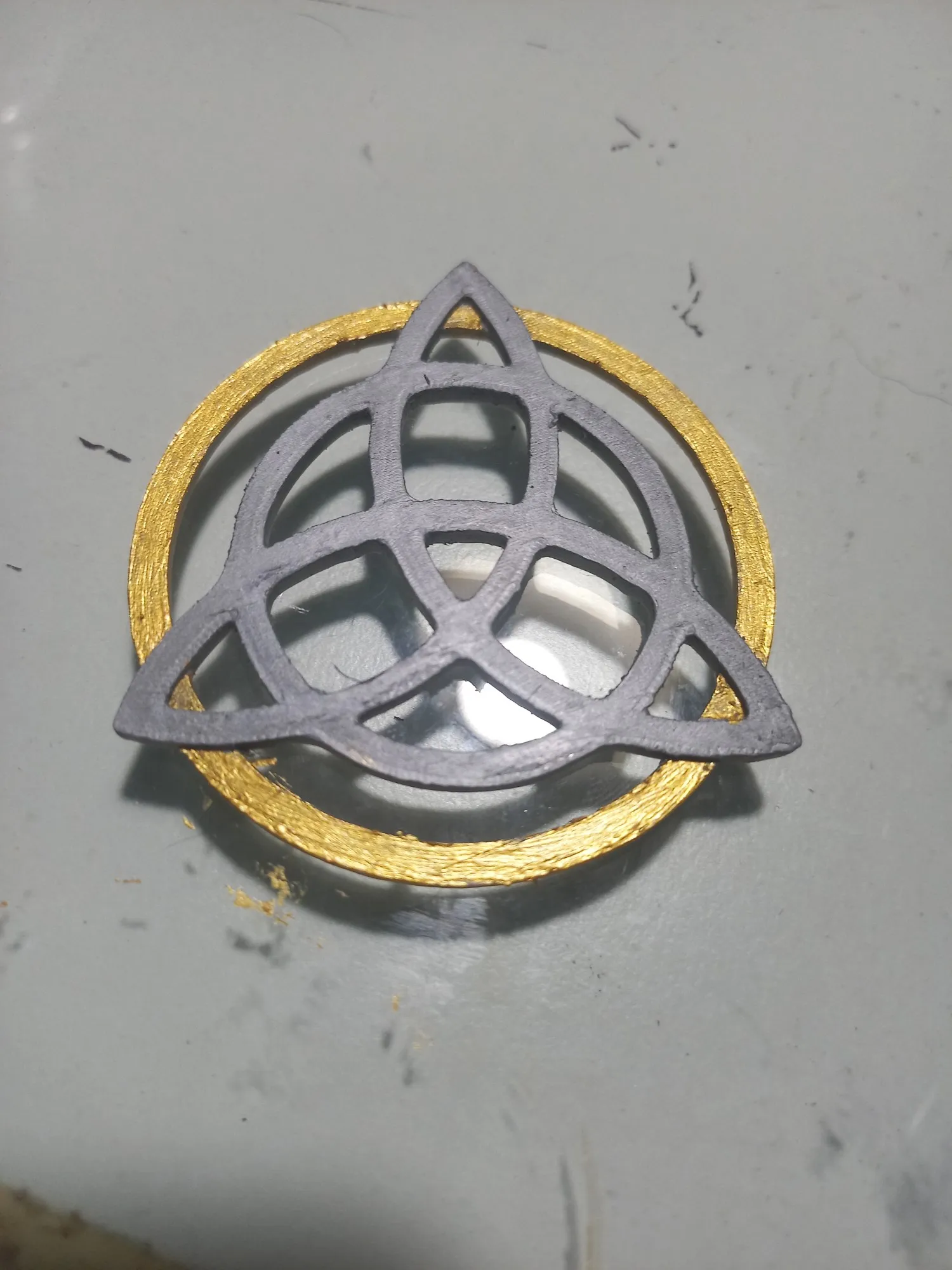 Celtic triquette-0