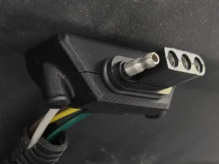 4 Flat Trailer Plug Bumper Mount