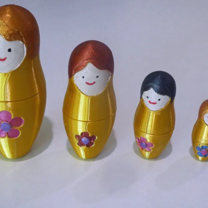 MUÑECA MATRYOSHKA