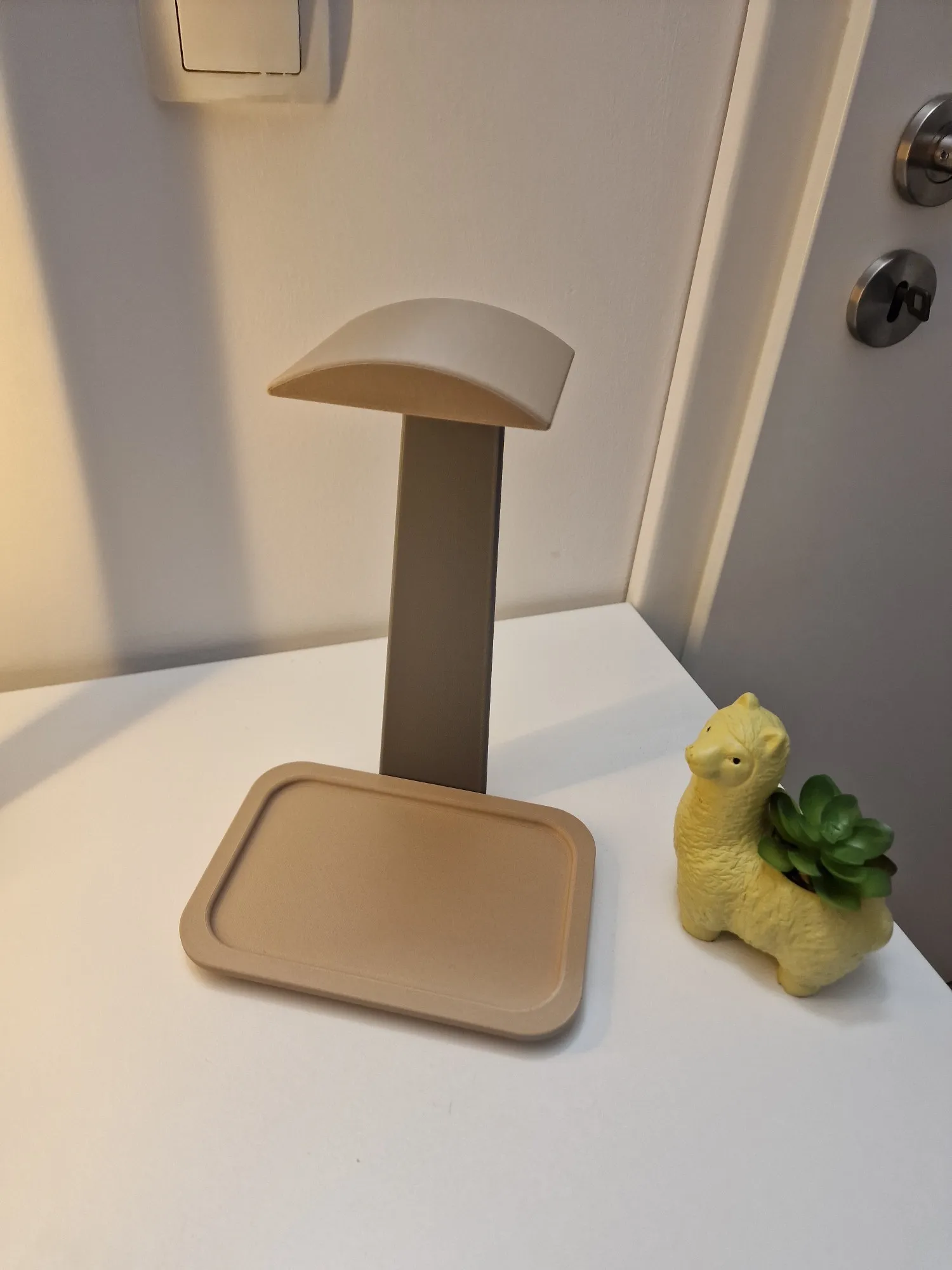 Headset Stand-2