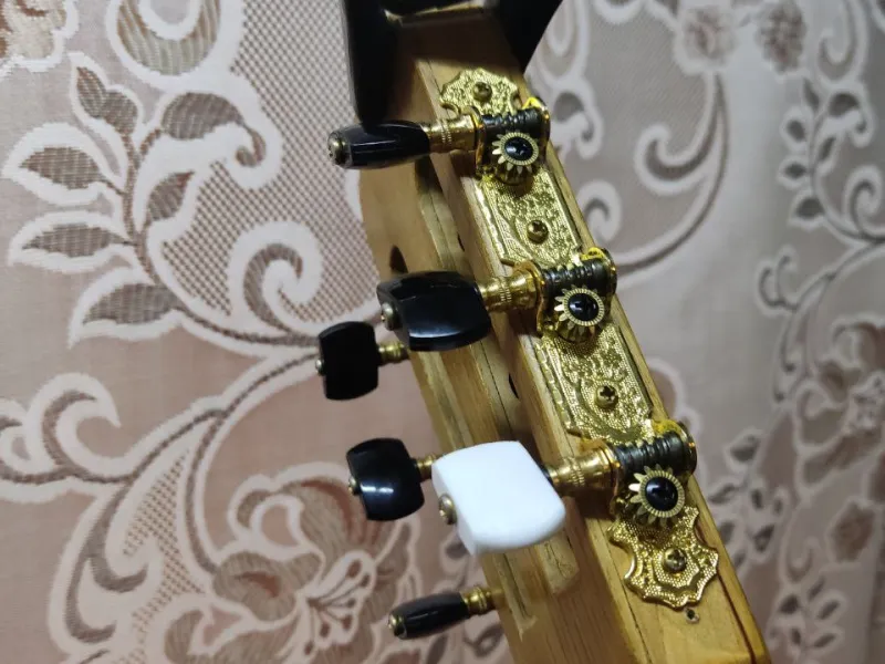 A guitar pick