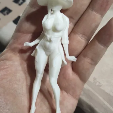 FIGURINE COLLECTION / GIRLS ON THE BEACH / 5 PIECES-0