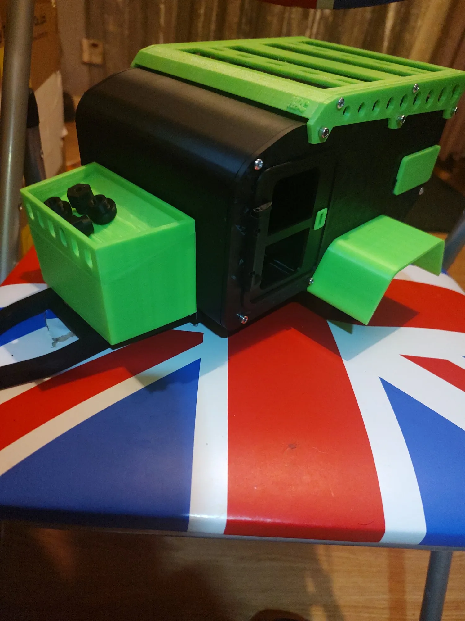 NBC.1 - 1:10 Scale offroad camper for crawlers-0