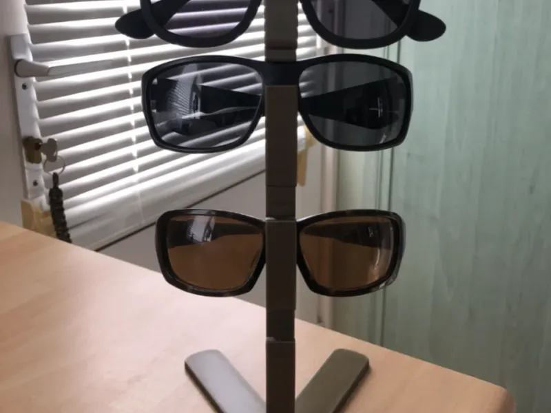 Sun Glass stand