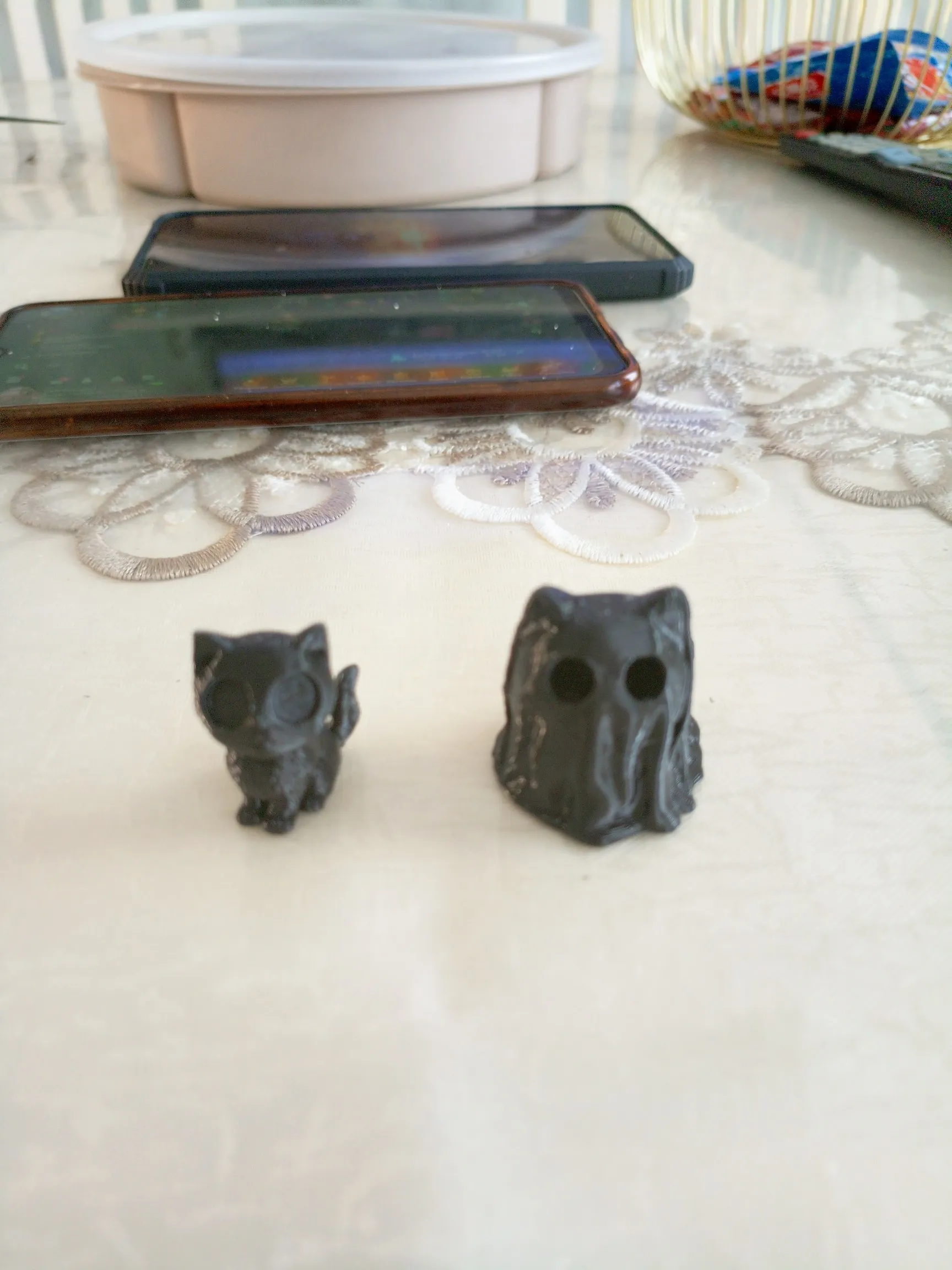 Serev3D Cat in Ghost Costume - FREE Ghost Edition Figure-1