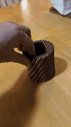 ツイストフィジェット