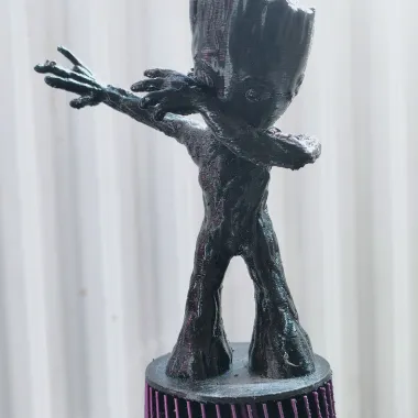 Baby Groot Dab-1