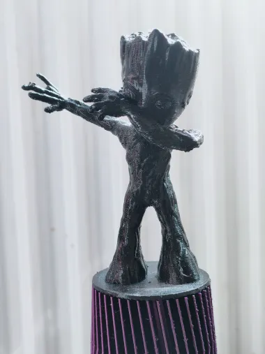 Baby Groot Dab-1