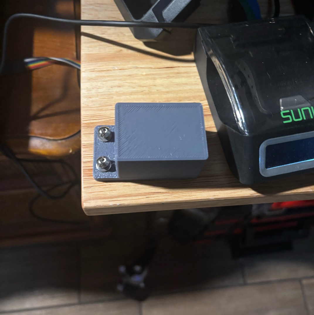 Serial cable holder for Sonic Pad