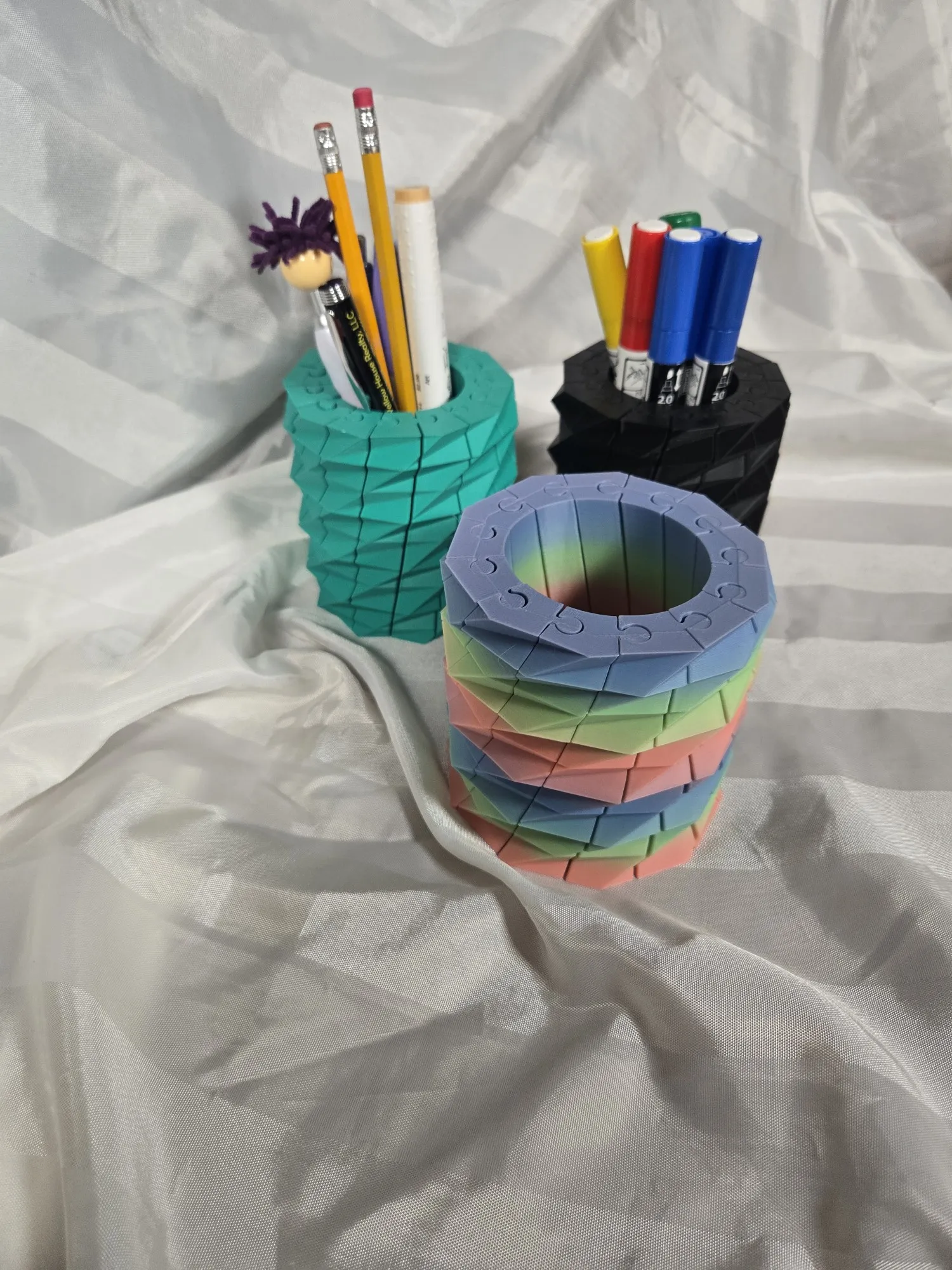 Prank Polygonal Toy Fidget Pencil Holder-2