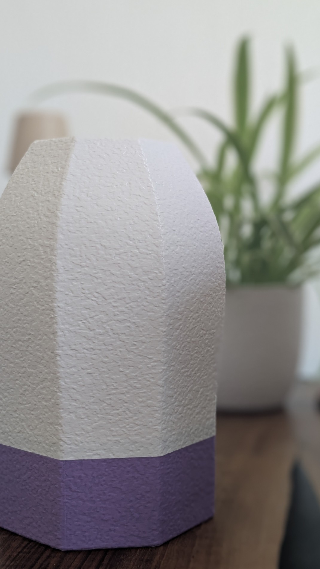 HexaGlow - 3D Printed hexagonal e27 Lamp