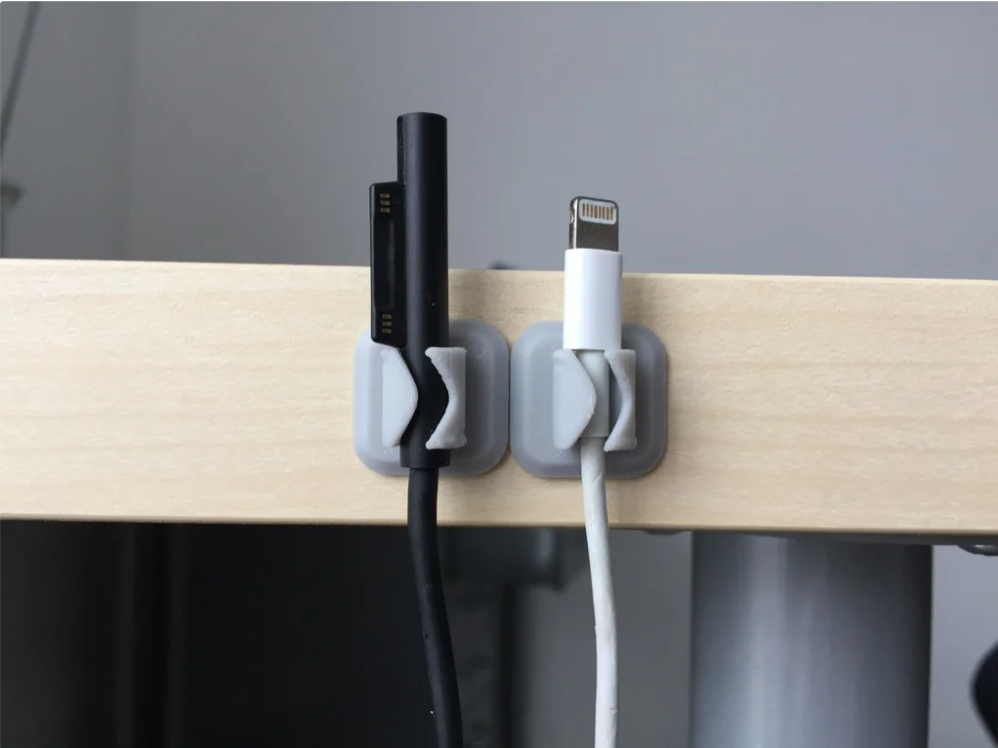 Держатель для проводов quirky plug hub desk power cable organizer темно-серый plg-1-cw1. Держатель для кабелей topk. Держатели для зарядных проводов. Органайзер для проводов. Держатель для кабеля stl.