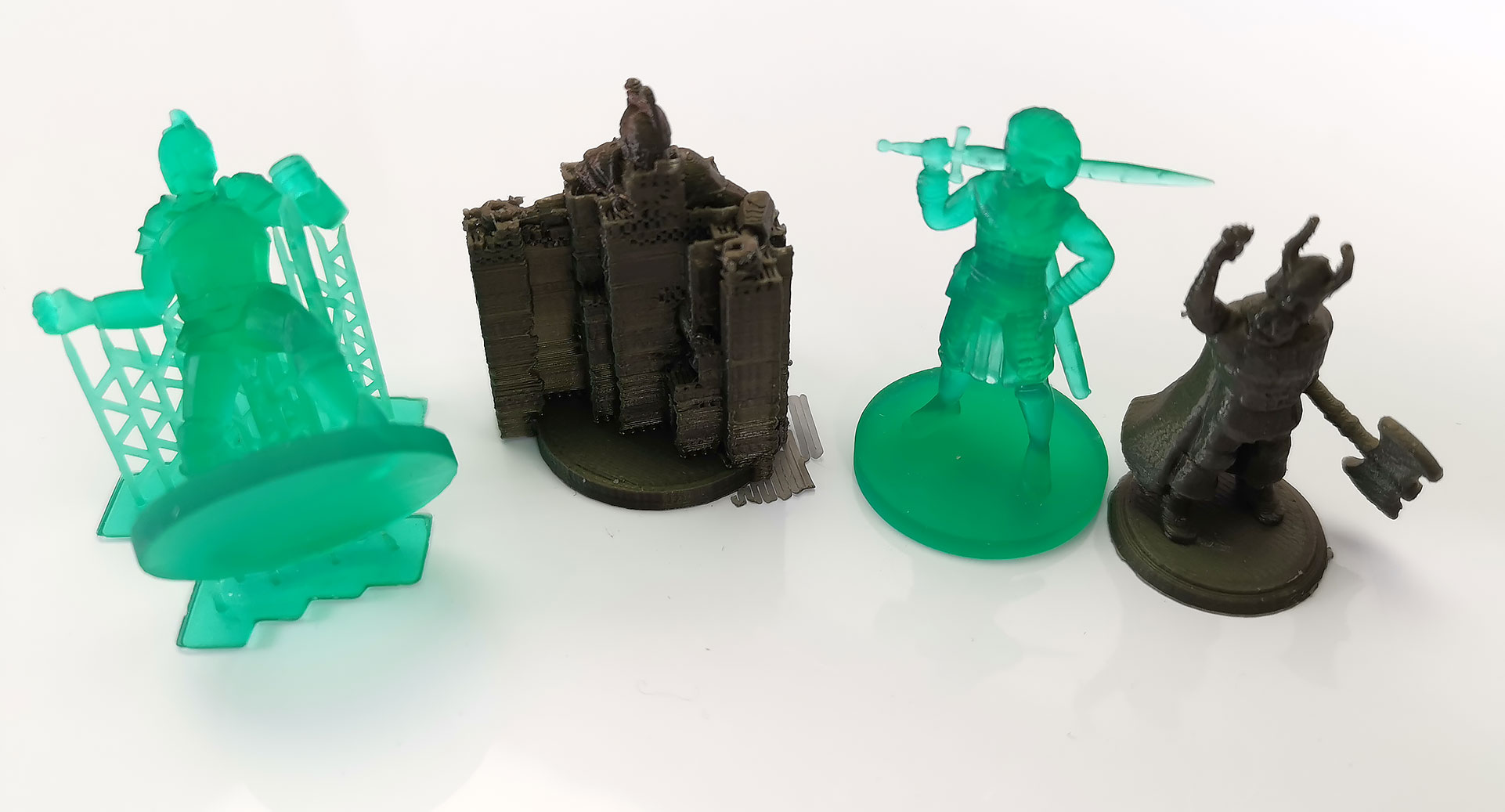 What's the best material for 3D printing action figures? PLA VS Resin  creality 3d printer challenge. 